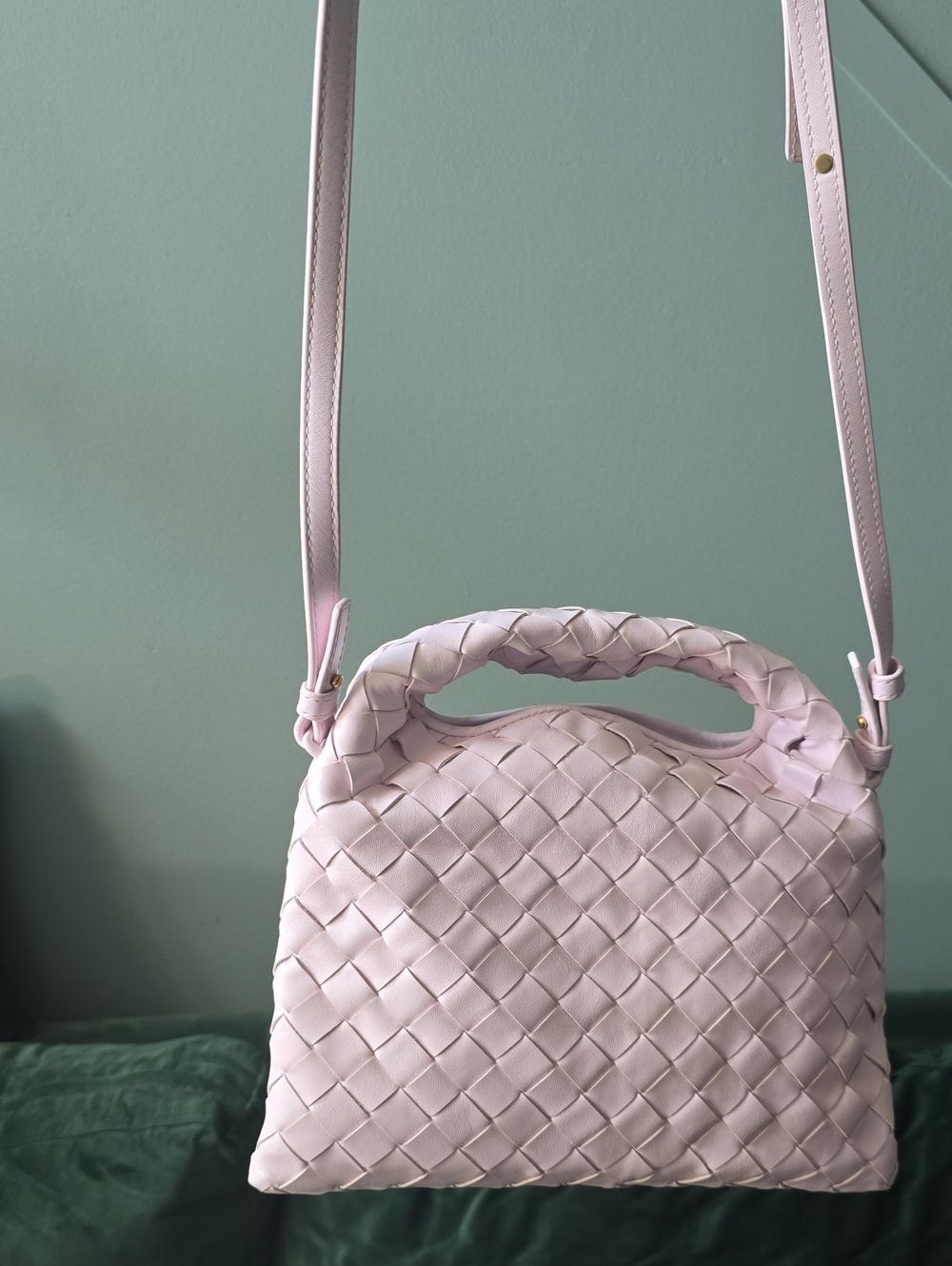 BOTTEGA VENETA Calfskin Intrecciato Mini Hop in Pink - Picture 6 of 7